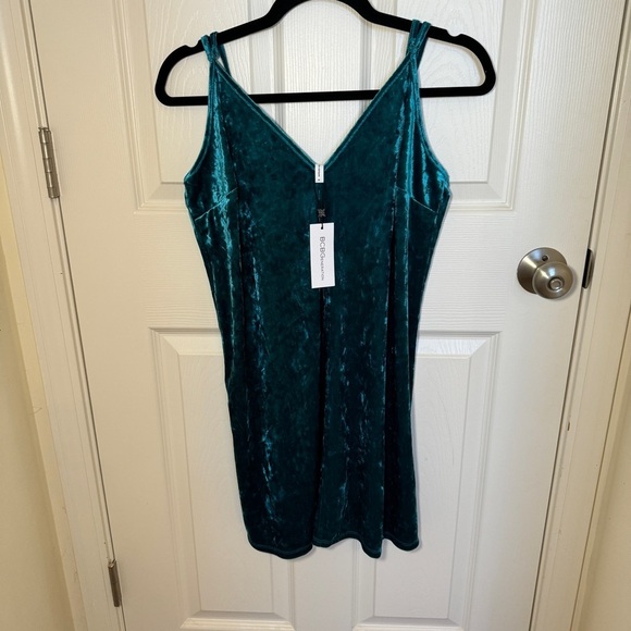 NWT BCBGeneration Teal Velvet Mini Dress - Picture 1 of 8